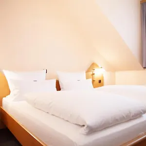 Lonac 3*, Duisburg Germany