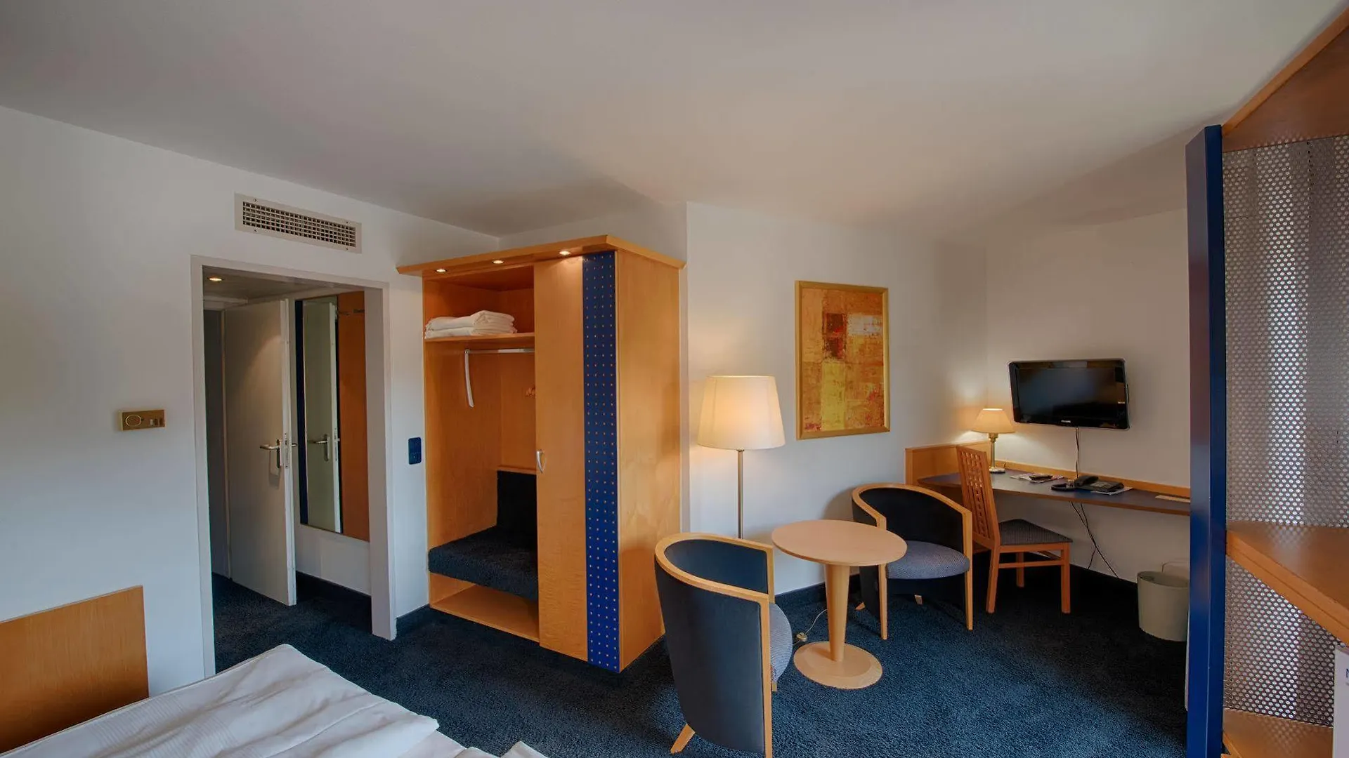 Hotel & Restaurant Walfisch Wurzburg