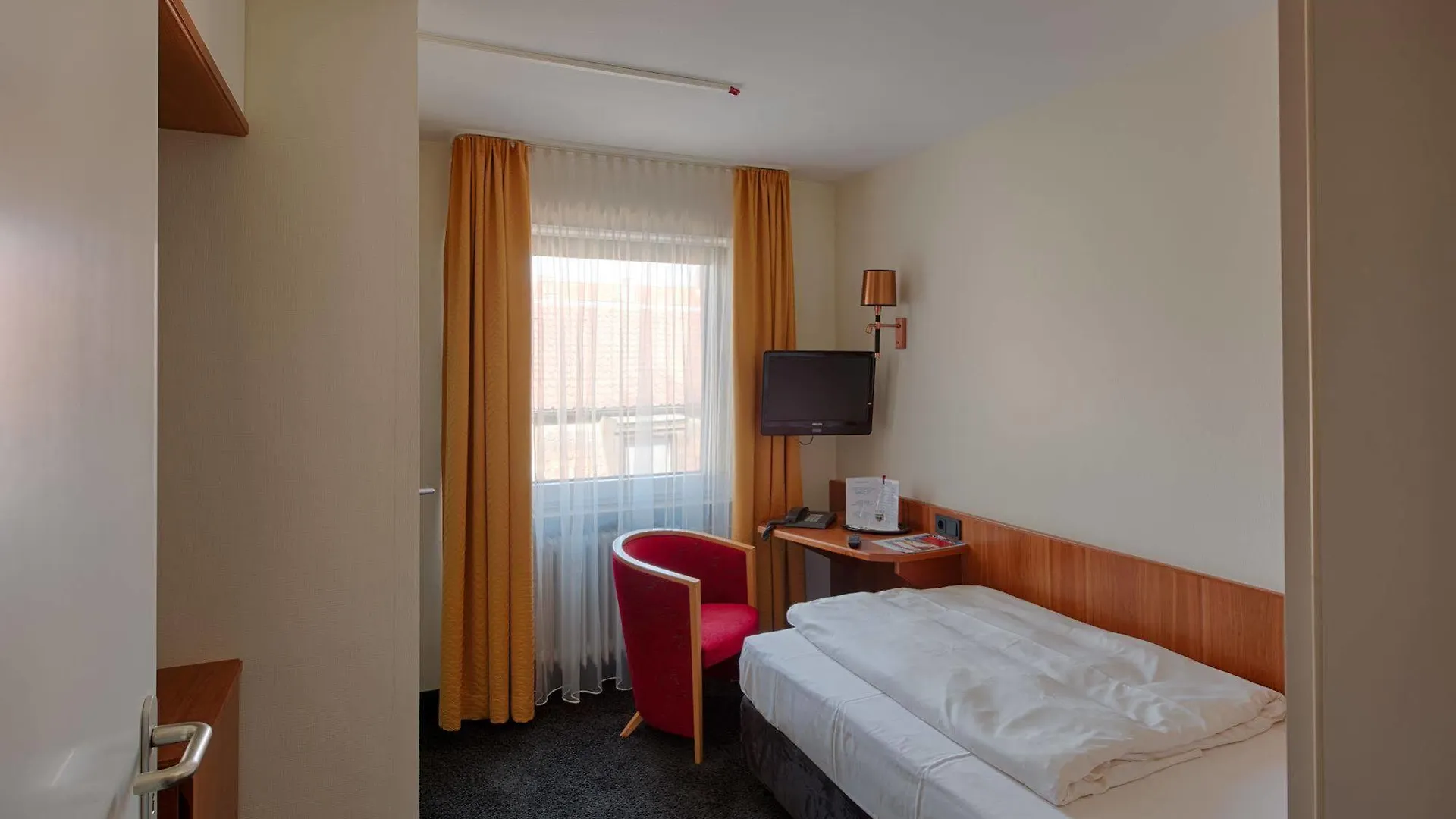 Hotel & Restaurant Walfisch Wurzburg