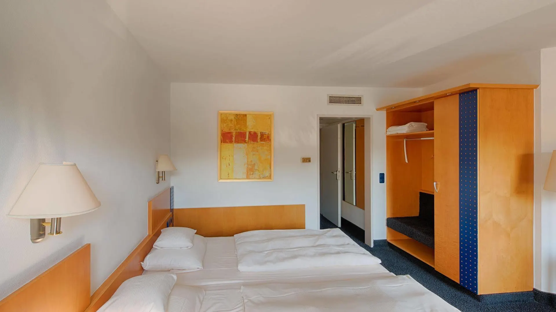 Hotel & Restaurant Walfisch Wurzburg